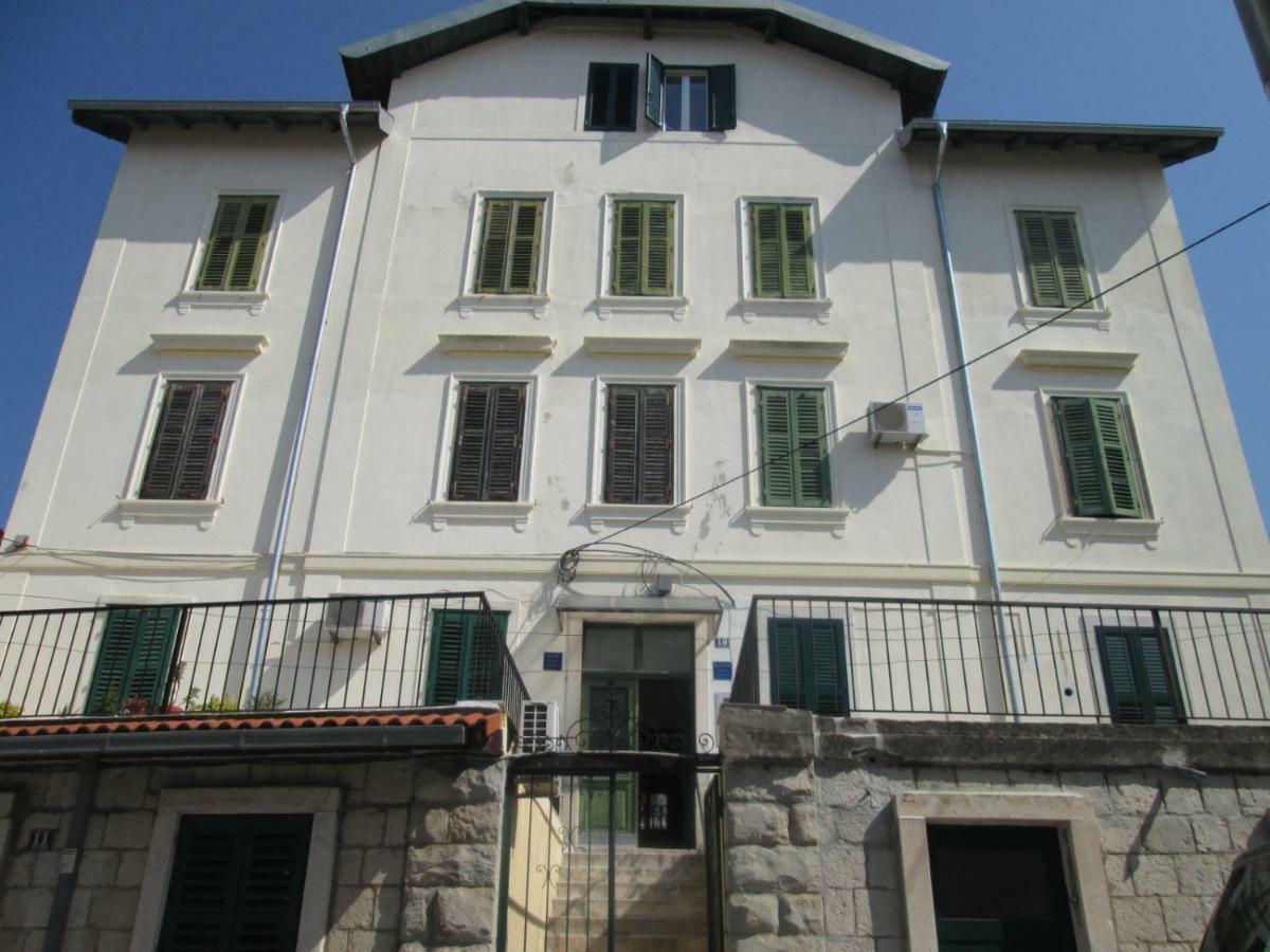 18 négyzetméteres stúdió Apartman 1 fürdőszobával Split Városközpont területén Kültér fotó